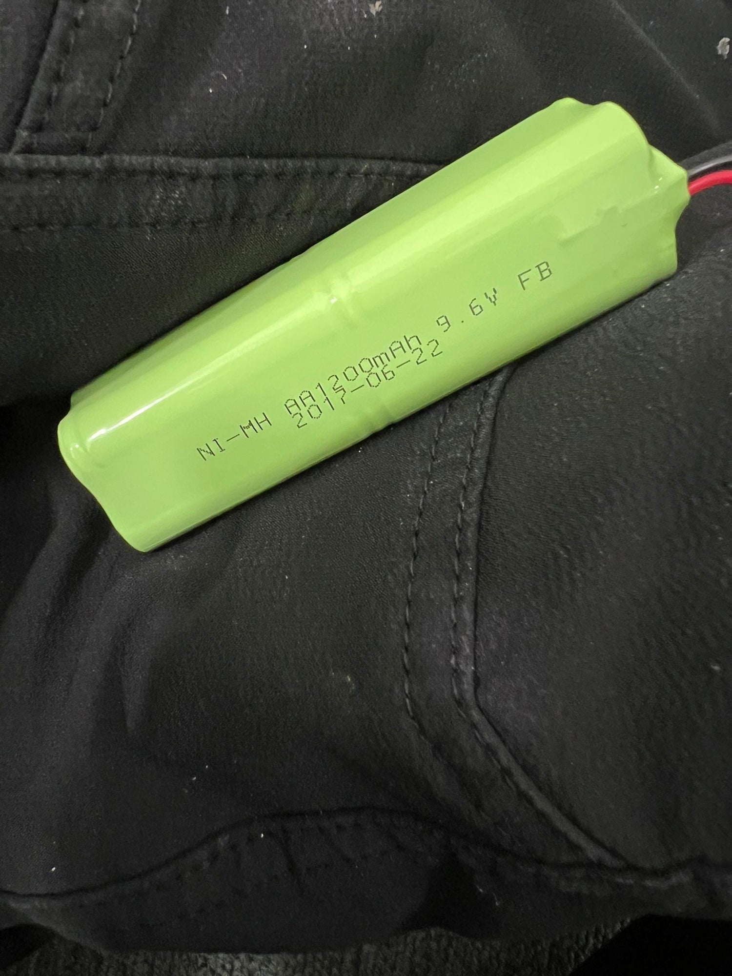 8/1AAM2-3-M 2300Ma 9.6V AA NIMH