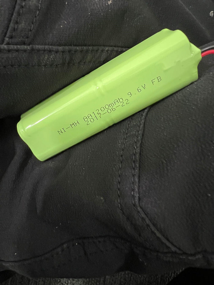 8/1AAM2-3-M 2300Ma 9.6V AA NIMH