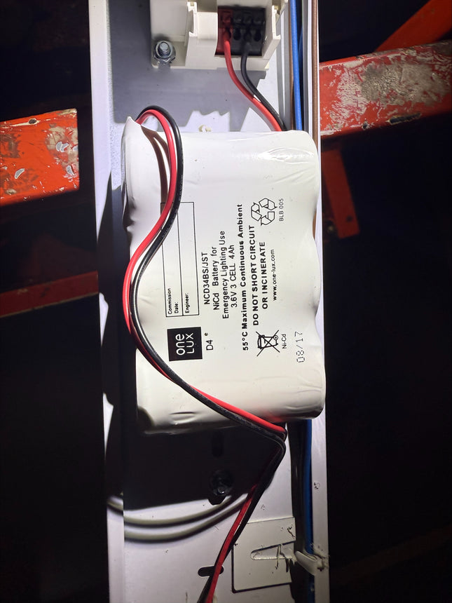 NCD34BS/JST One-Lux NCD34BS NICD 4Ah 3 Cell 3.6V Emergency Battery Side by Side  Dimensions 85mm W 60mm H 35mm D Mounted on a fixing plate C/W Amp connector High Temperature 55 Degrees